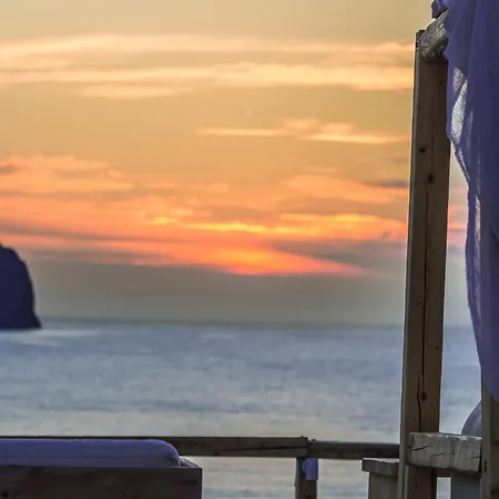 Отель Salt Milos Поллония