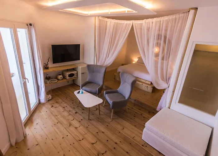 Salt Milos Hotel Pollonia