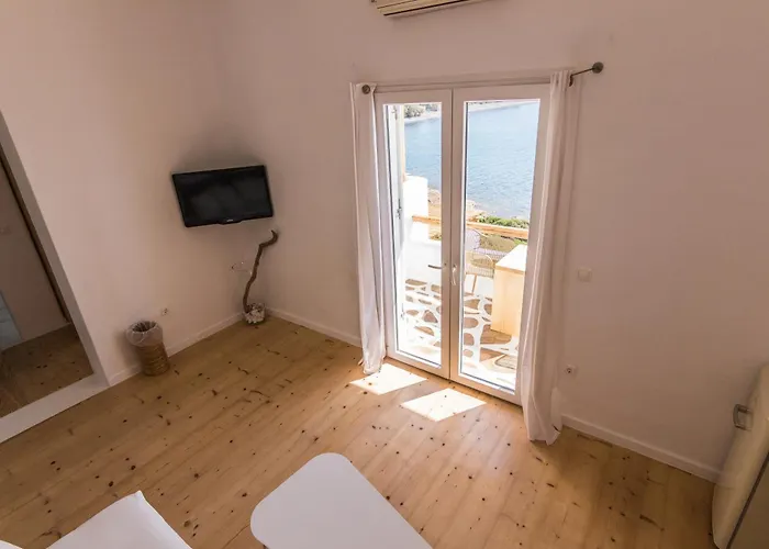 Salt Suites By Mr And Mrs White 2*