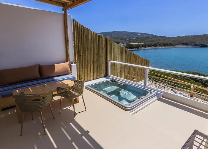 Salt Suites By Mr And Mrs White