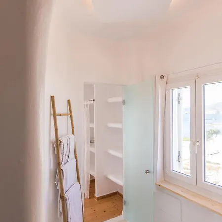 Salt Milos 2* פולוניה