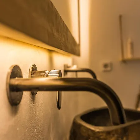 מלון Salt Milos פולוניה